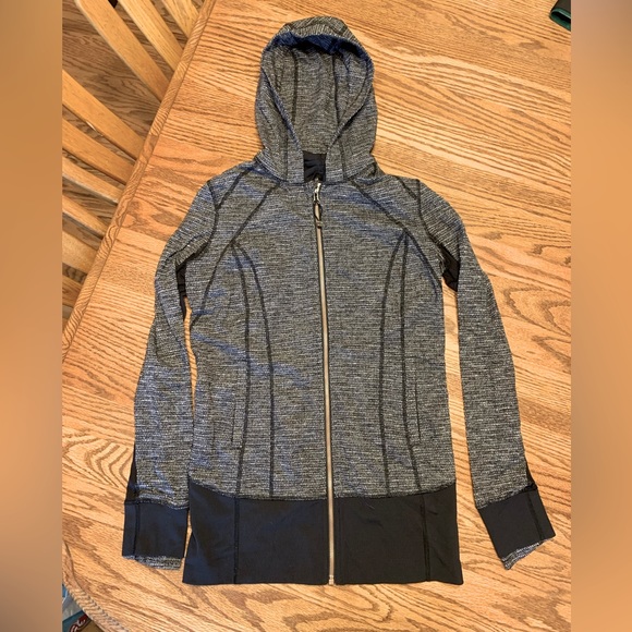 Lululemon Daily Practice Jacket - Picture 5 of 16